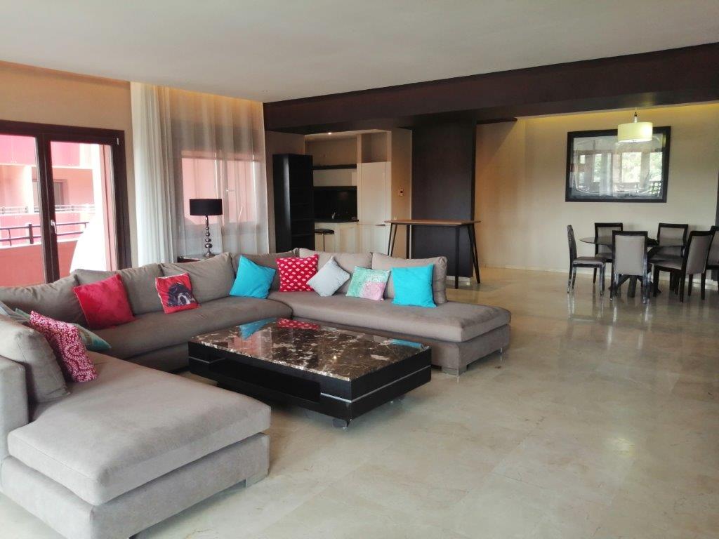 A LOUER MAGNIFIQUE APPARTEMENT MEUBLE -GUELIZ-