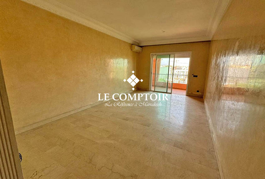 APPARTEMENT A RENOVER A LA VENTE SEMLALIA-MARRAKECH 